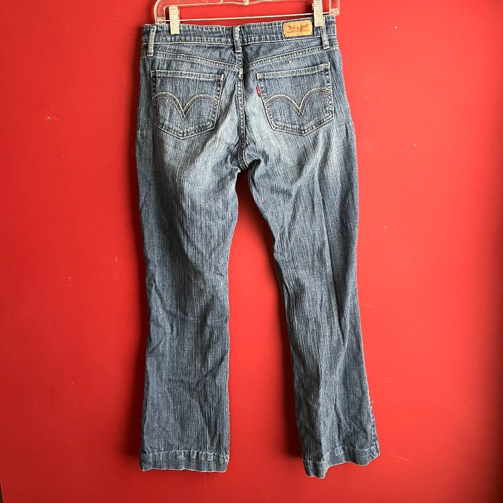 Levi’s Super Low Bootcut 518 Jeans - Picture 7 of 11